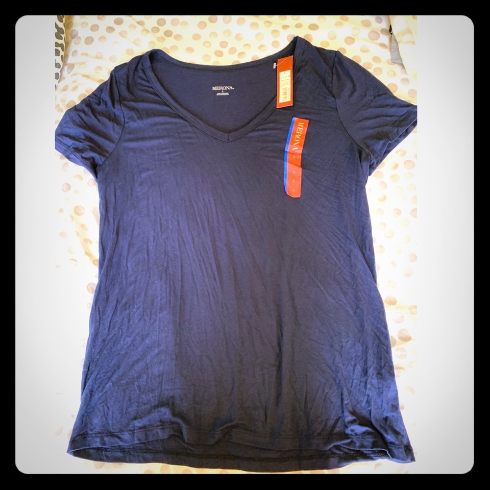 Navy tee